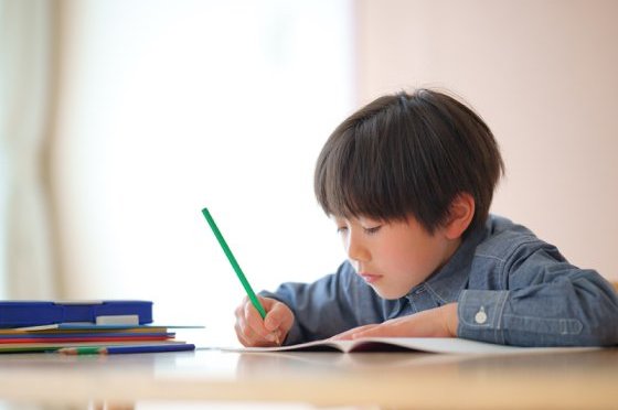 子どもの勉強習慣は間取りで決まる？リビング学習＆スタディコーナーの工夫