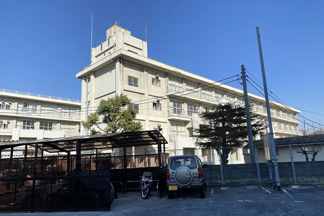 緑丘小学校