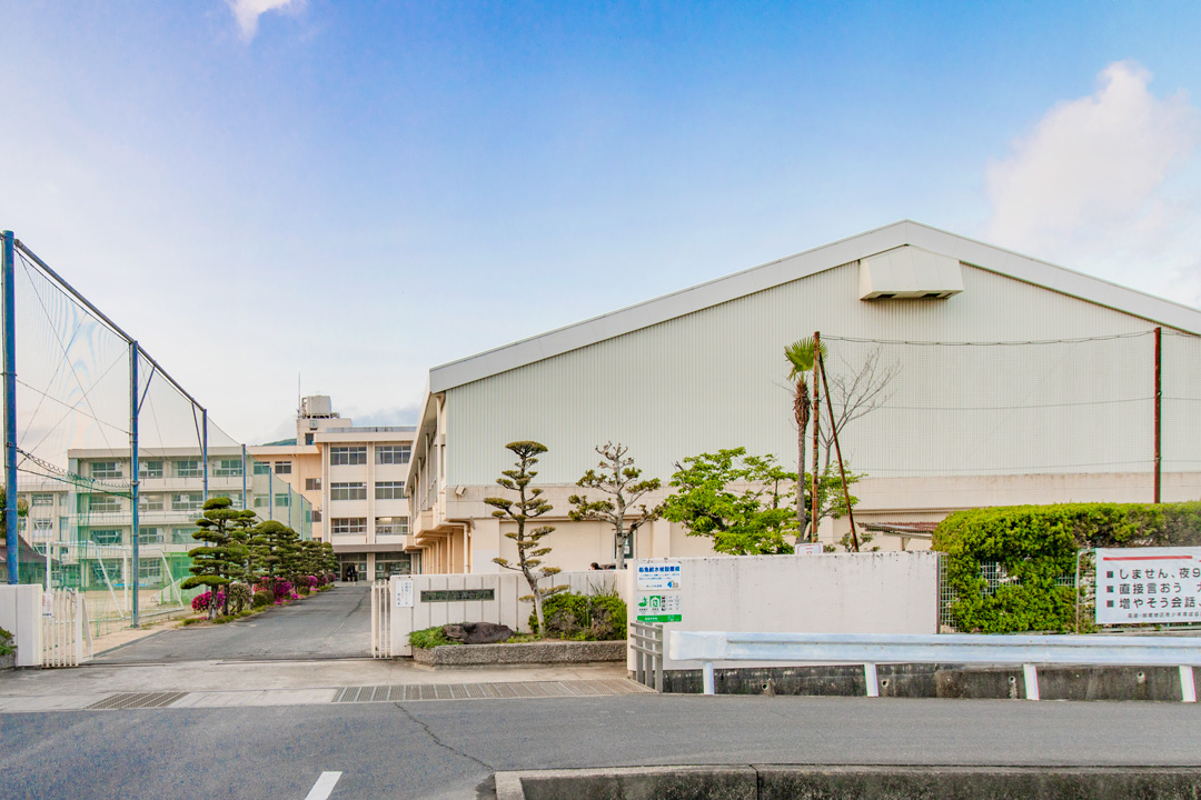 高島中学校
