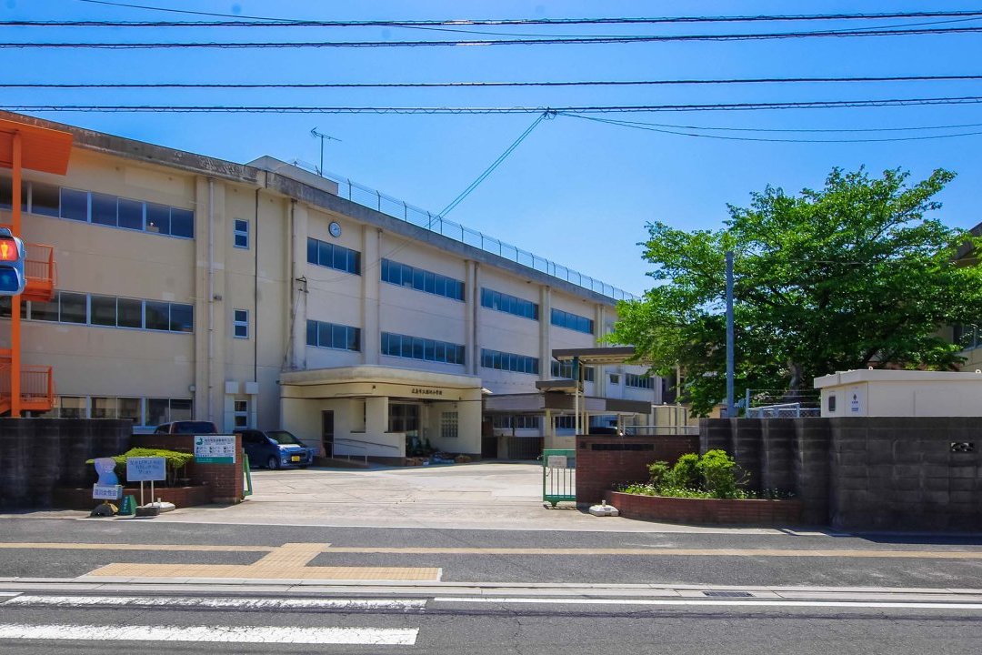 深川小学校