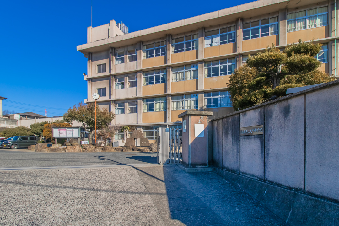 大門中学校