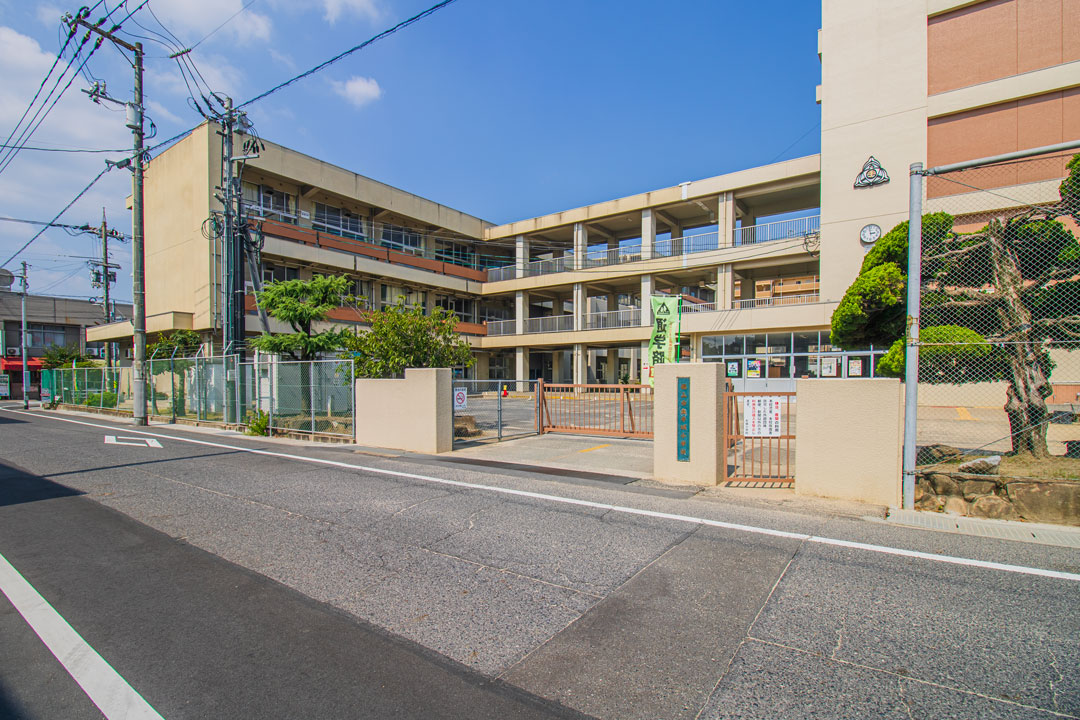 手城小学校
