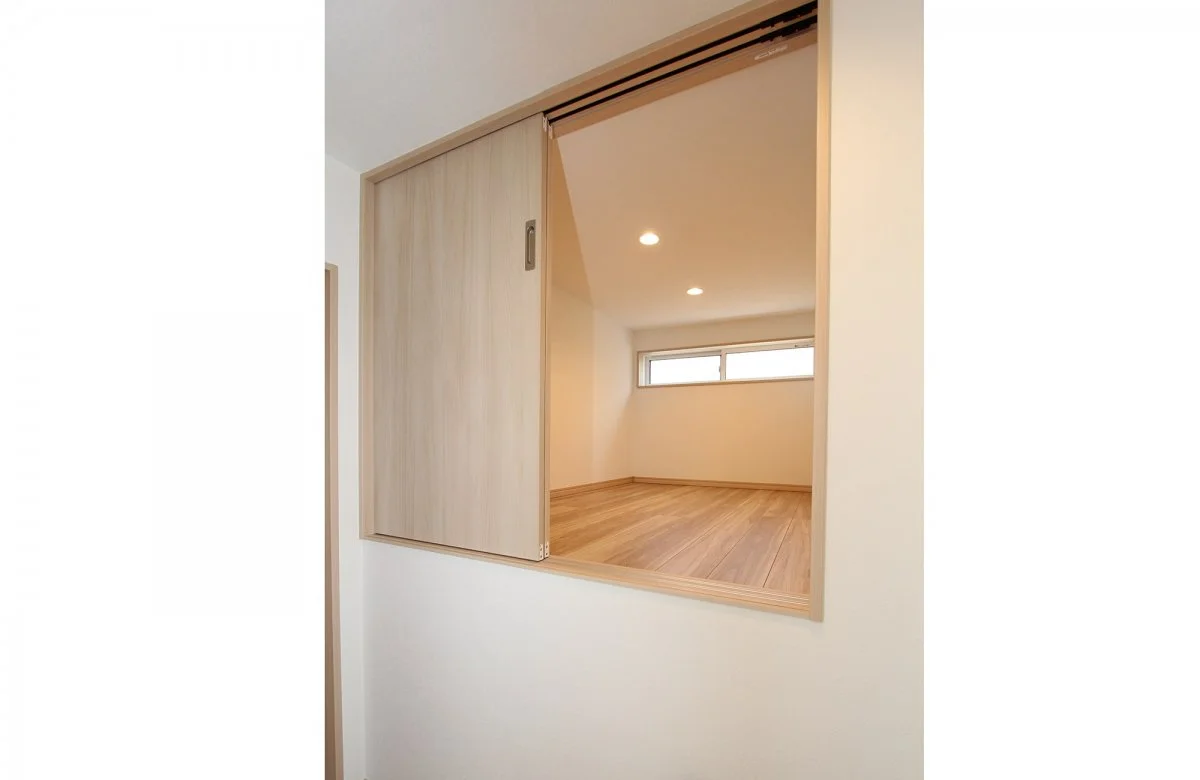 小屋裏収納やパントリー付きの たっぷり収納の家 施工事例 分譲住宅や新築一戸建て 土地を広島 福山 姫路エリアでご検討ならワウハウス 施工事例 分譲住宅や新築一戸建て 土地を広島 福山 姫路エリアでご検討ならワウハウス 小屋裏収納やパントリー付きの たっぷり収納の家 施工事例 分譲住宅や新築一戸建て 土地を広島 福山 姫路エリアでご検討ならワウハウス 施工事例 分譲住宅や新築一戸建て 土地を広島 福山 姫路エリアでご検討ならワウハウス